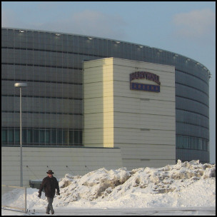 By Paul Holloway from Birmingham, United Kingdom (The Hartwall Arena  Uploaded by FÃ¦) [CC-BY-SA-2.0 (http://creativecommons.org/licenses/by-sa/2.0)], via Wikimedia Commons http://commons.wikimedia.org/wiki/File%3AThe_Hartwall_Arena_(100452288).jpg