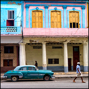 Havana by Bryan Ledgard [CC-BY-SA-2.0 (http://creativecommons.org/licenses/by-sa/2.0)], via Flickr https://flic.kr/p/nwFDPh [cropped and processed]