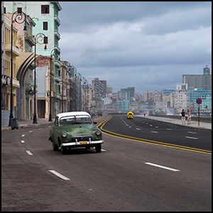 Malecon, Havana by Bryan Ledgard [CC-BY-SA-2.0 (http://creativecommons.org/licenses/by-sa/2.0)], via Flickr https://flic.kr/p/nAvqjV [cropped]