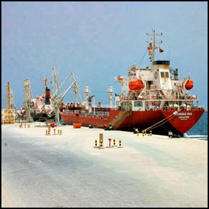 Port of Fujairah by Port of Fujairah via http://fujairahport.ae/wp-content/gallery/gallery/picture-521.jpg [Fair Use]